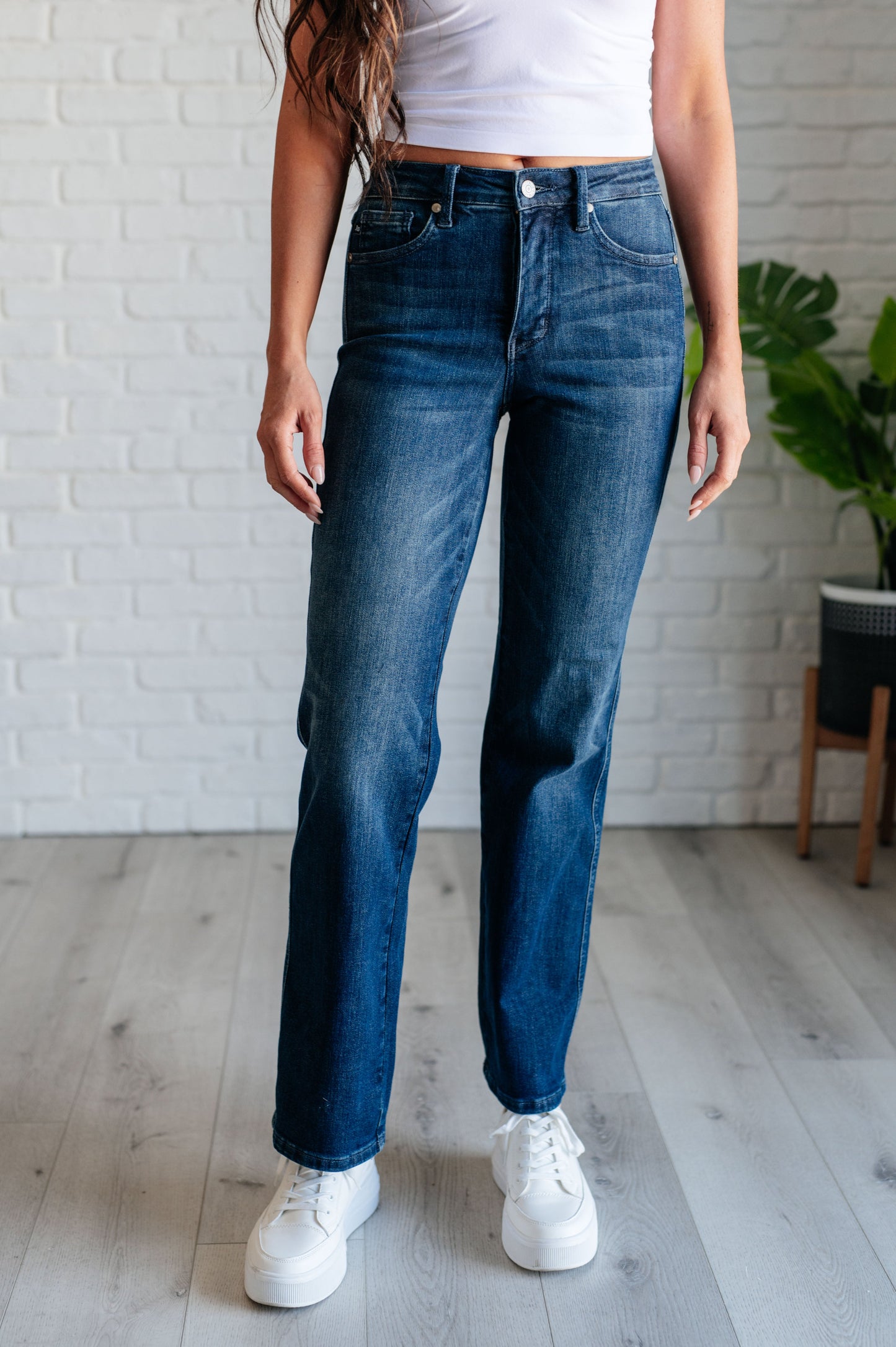 Judy Blue 32" Muriel Mid Rise Control Top Classic Straight Jeans