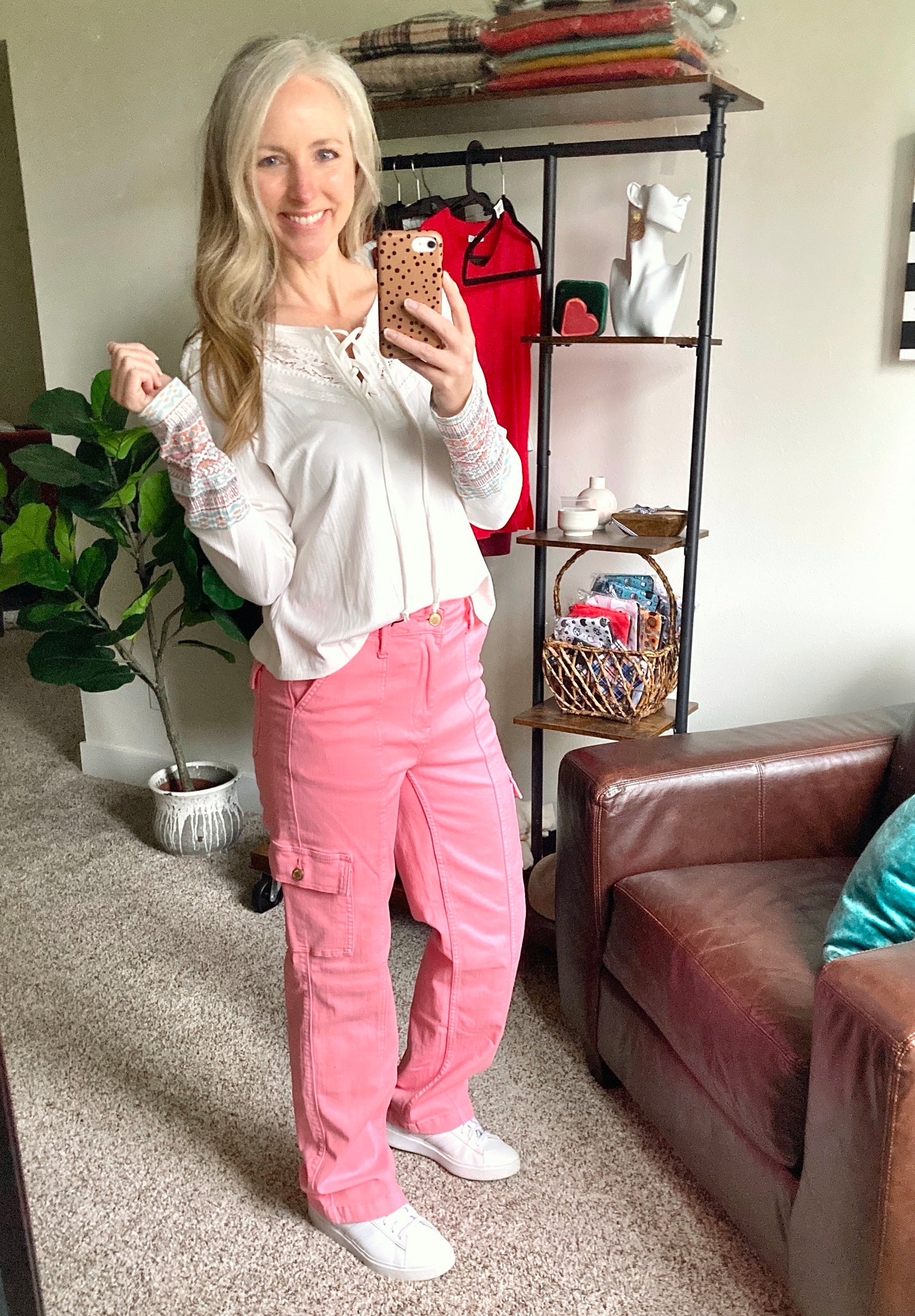 Judy Blue 31.5" Peggy High Rise Cargo Straight Jeans in Pink