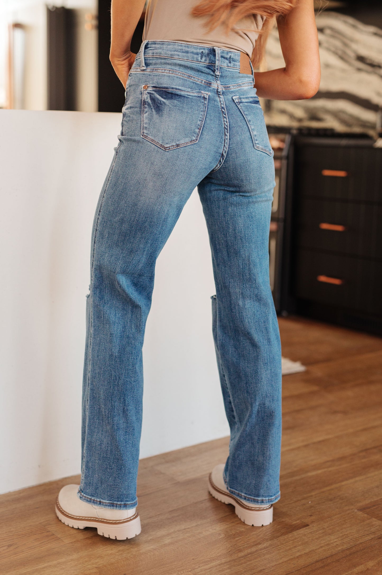 Judy Blue 33" Bree High Rise Control Top Distressed Straight Jeans