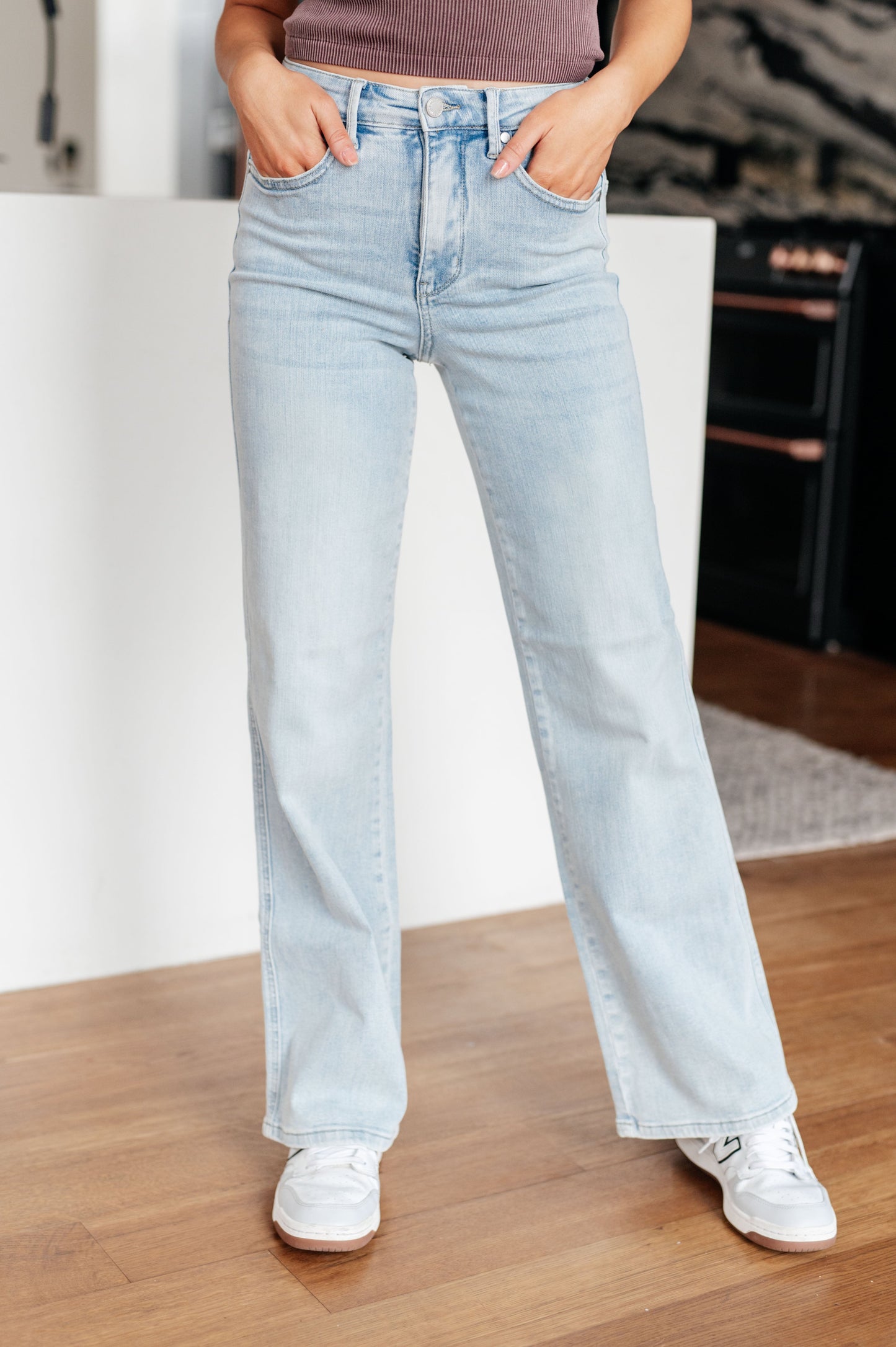 Judy Blue 33" Brooke High Rise Control Top Vintage Wash Straight Jeans