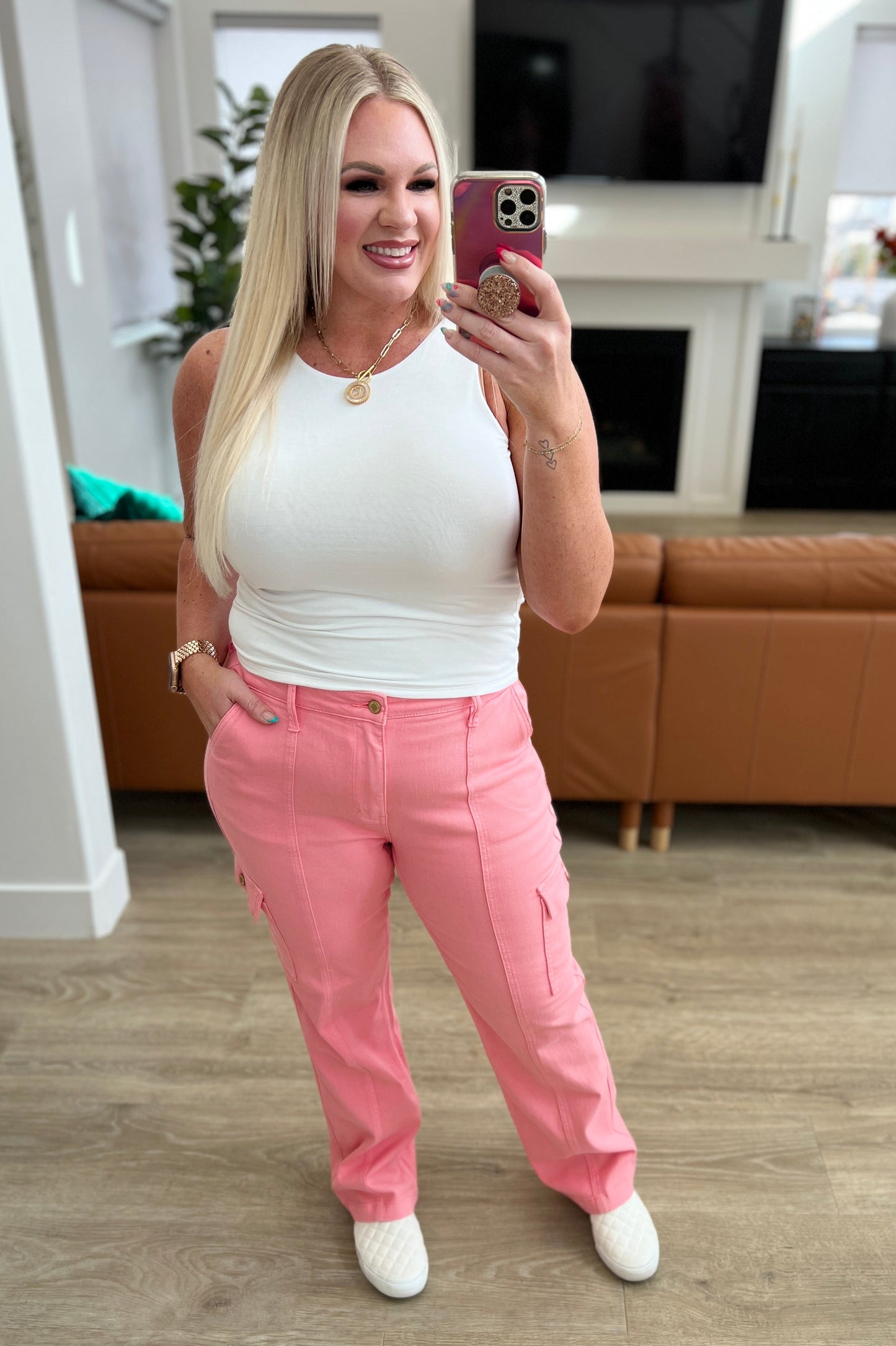 Judy Blue 31.5" Peggy High Rise Cargo Straight Jeans in Pink