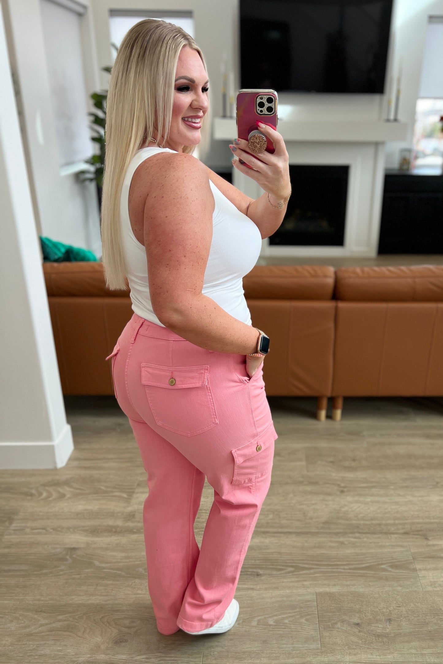 Judy Blue 31.5" Peggy High Rise Cargo Straight Jeans in Pink