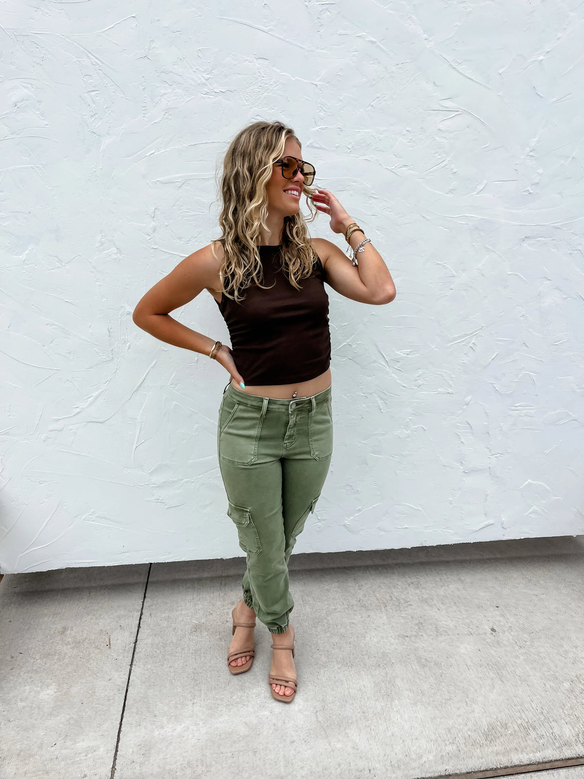 Quinn Cargo Joggers in Olive