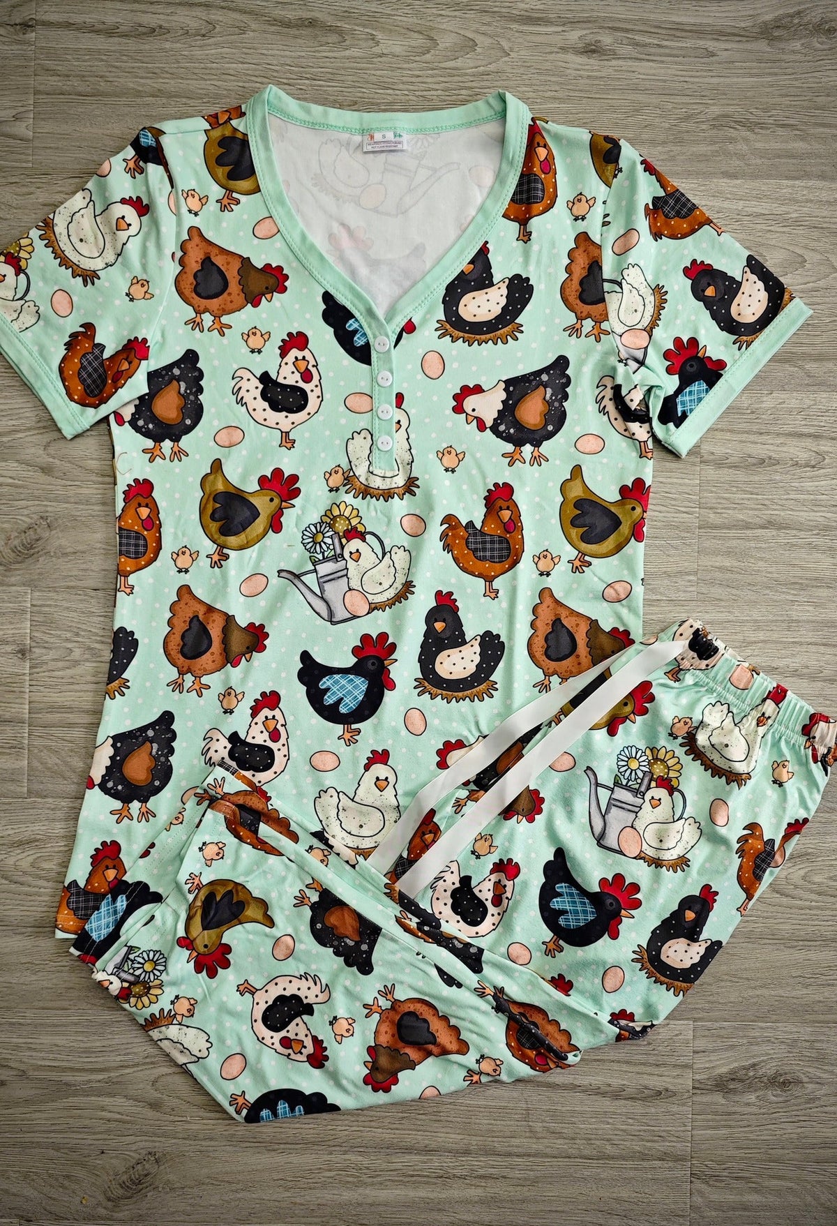 Short Sleeve Pajama Capri Set in Six Prints