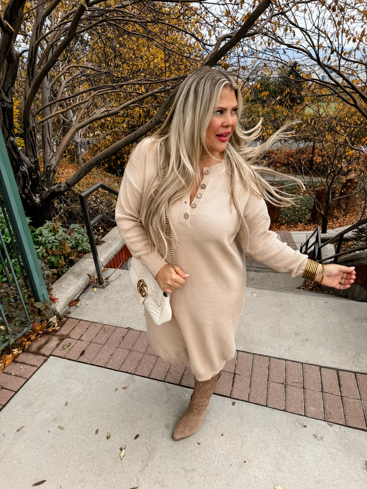 Lively Dress in Beige