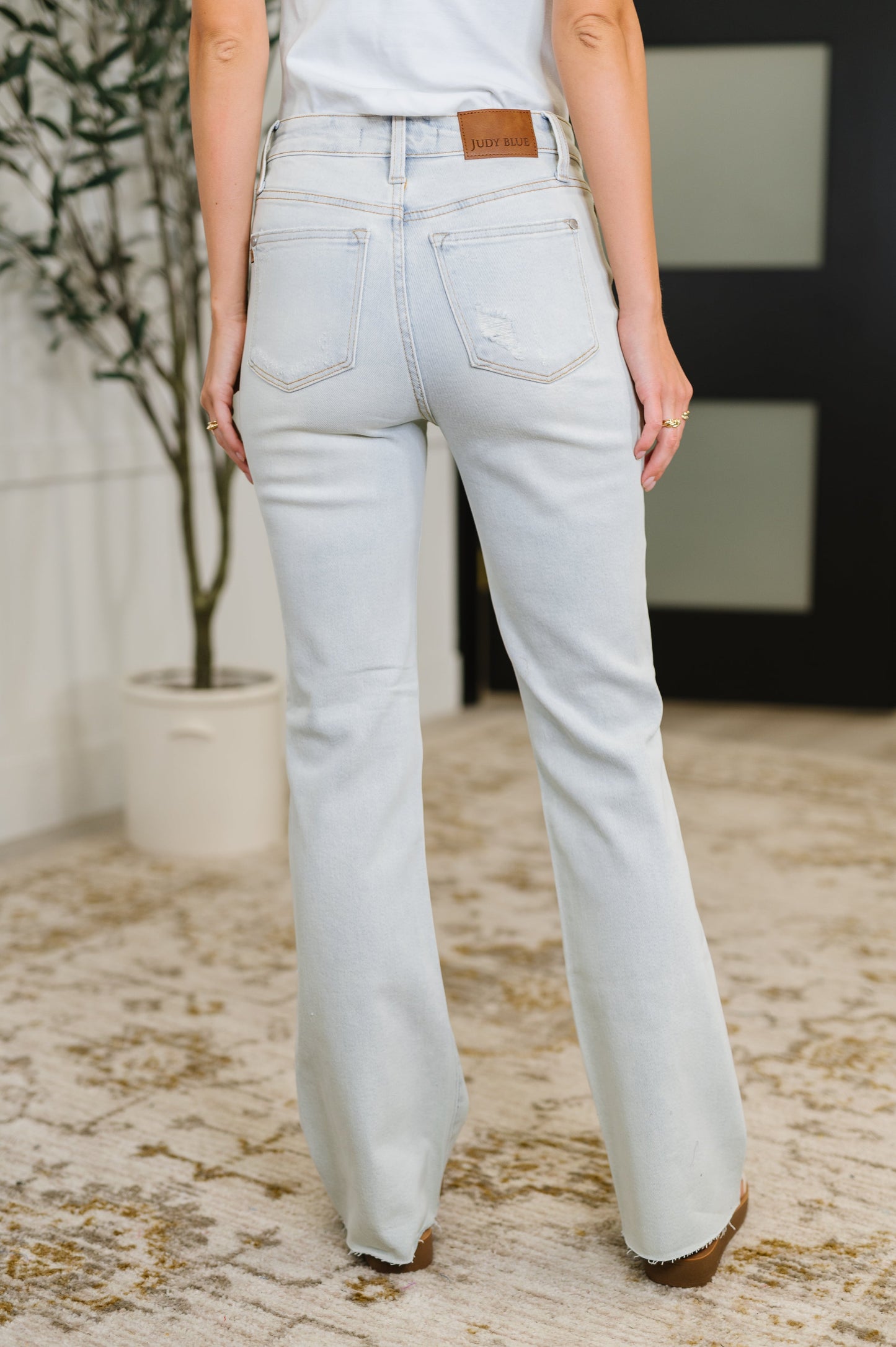 Judy Blue 32.5" Alyse Mid Rise Destroy & Fray Hem Bootcut