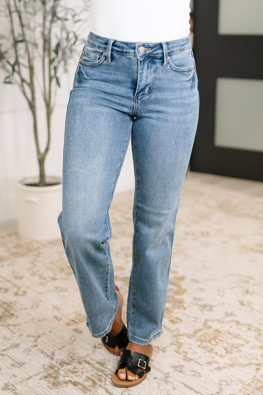 Judy Blue 31" Corrine Mid Rise Control Top Vintage Straight Jeans