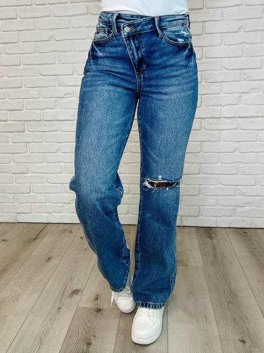Judy Blue 33" Dylan Inseam High Rise Rigid Magic Criss-Cross Waistband Straight Jeans