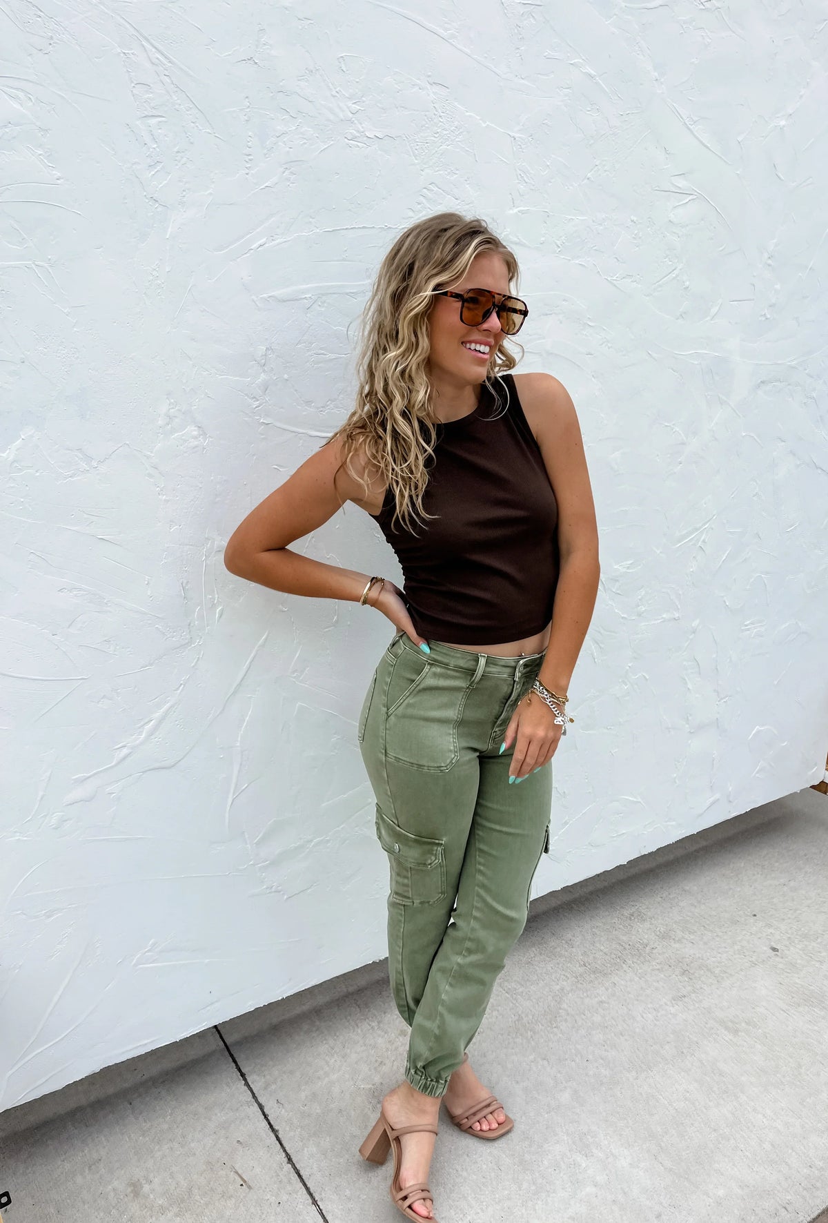 Quinn Cargo Joggers in Olive