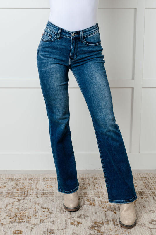 Judy Blue 32.5" Hannah Mid Rise Thermal Bootcut Jeans