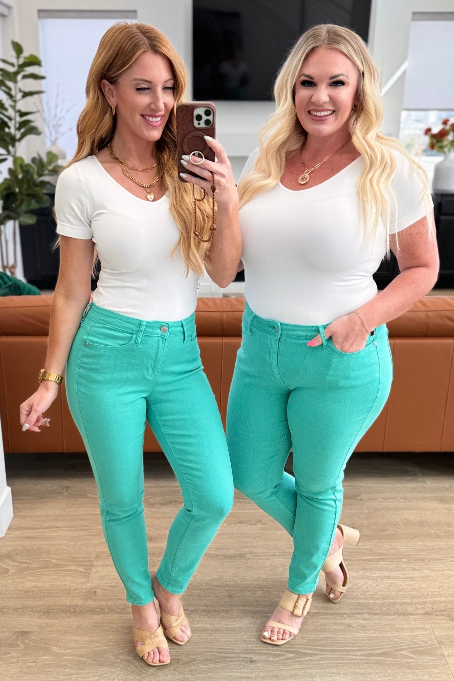 Judy Blue 29" Bridgette High Rise Garment Dyed Slim Jeans in Aquamarine