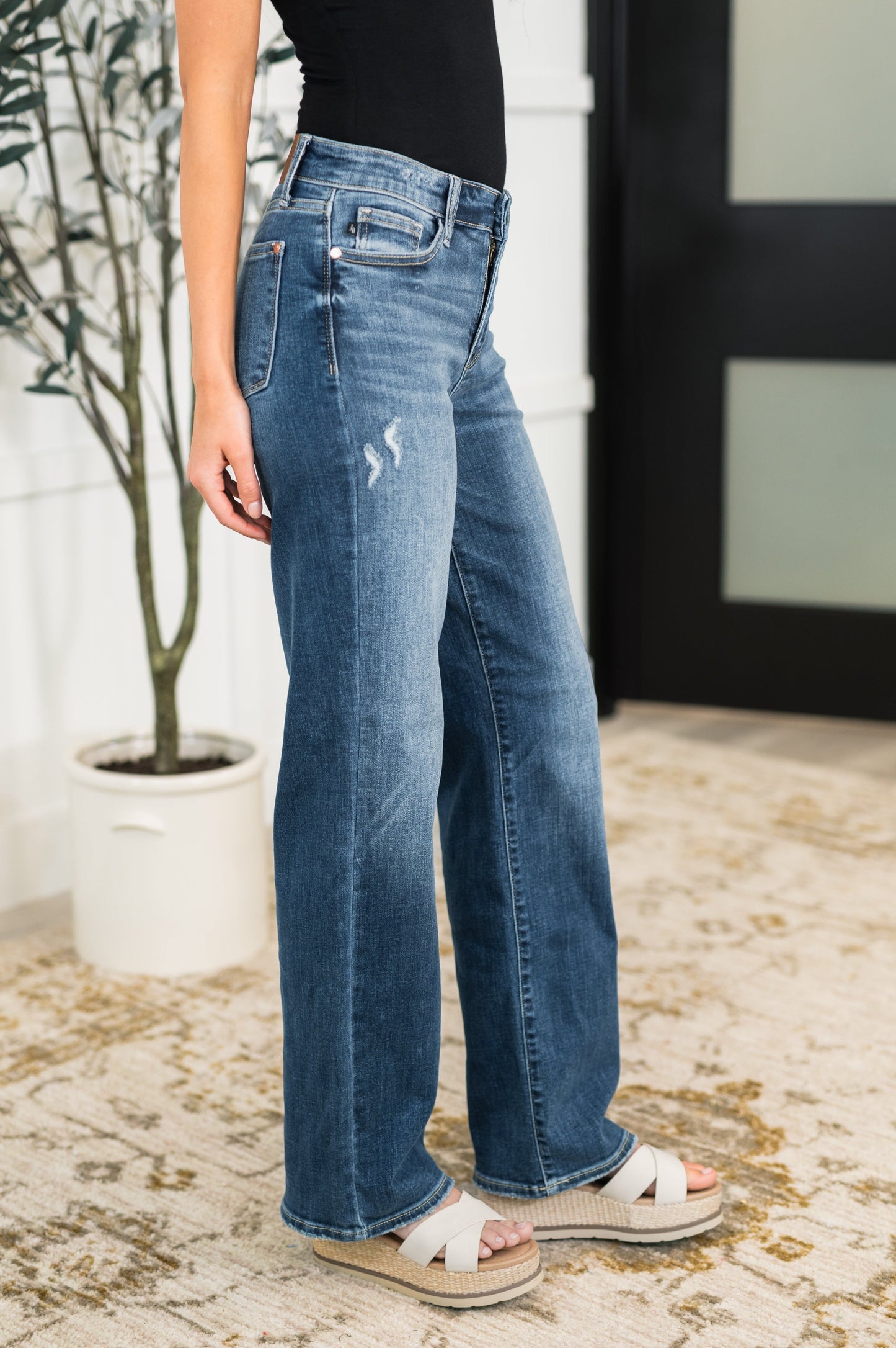 Judy Blue 32" Julia High Rise 90's Straight Leg Jeans