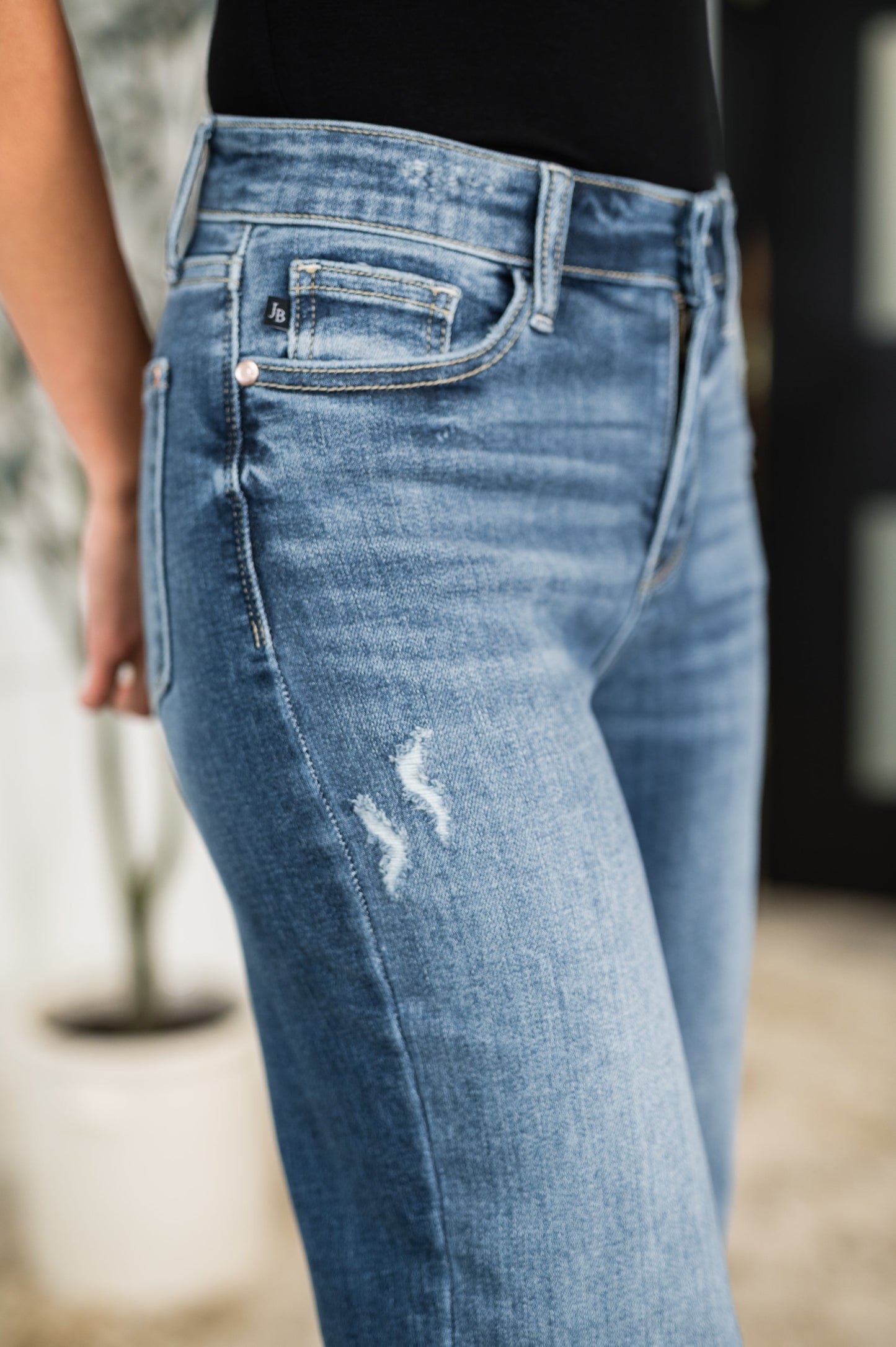 Judy Blue 32" Julia High Rise 90's Straight Leg Jeans