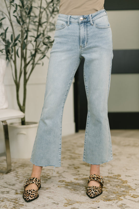 Judy Blue Martha 27" Mid Rise Kick Flare w Raw Hem