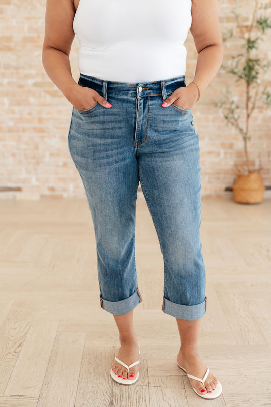Judy Blue 22.5" Laura Mid Rise Cuffed Skinny Capri Jeans