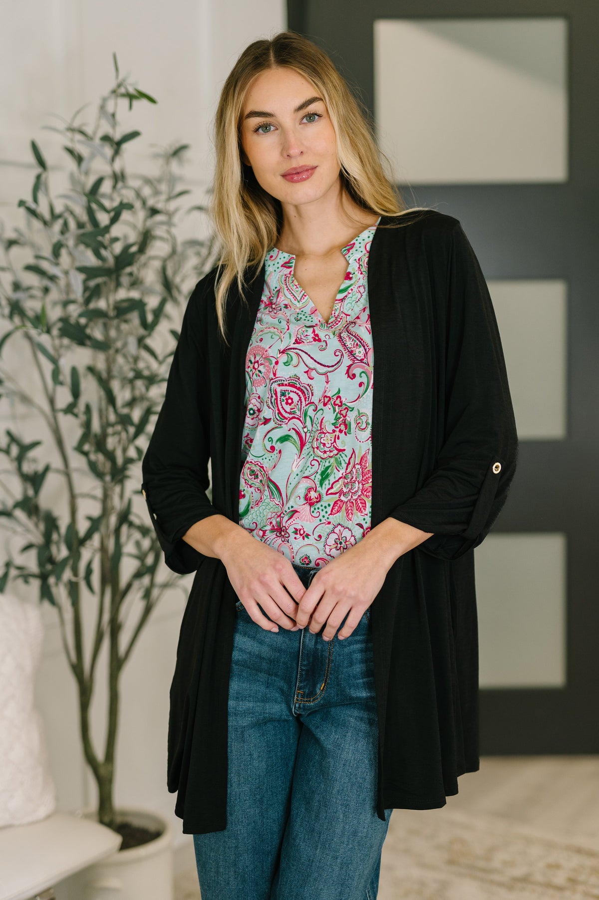 Lizzy Cardigan in Black