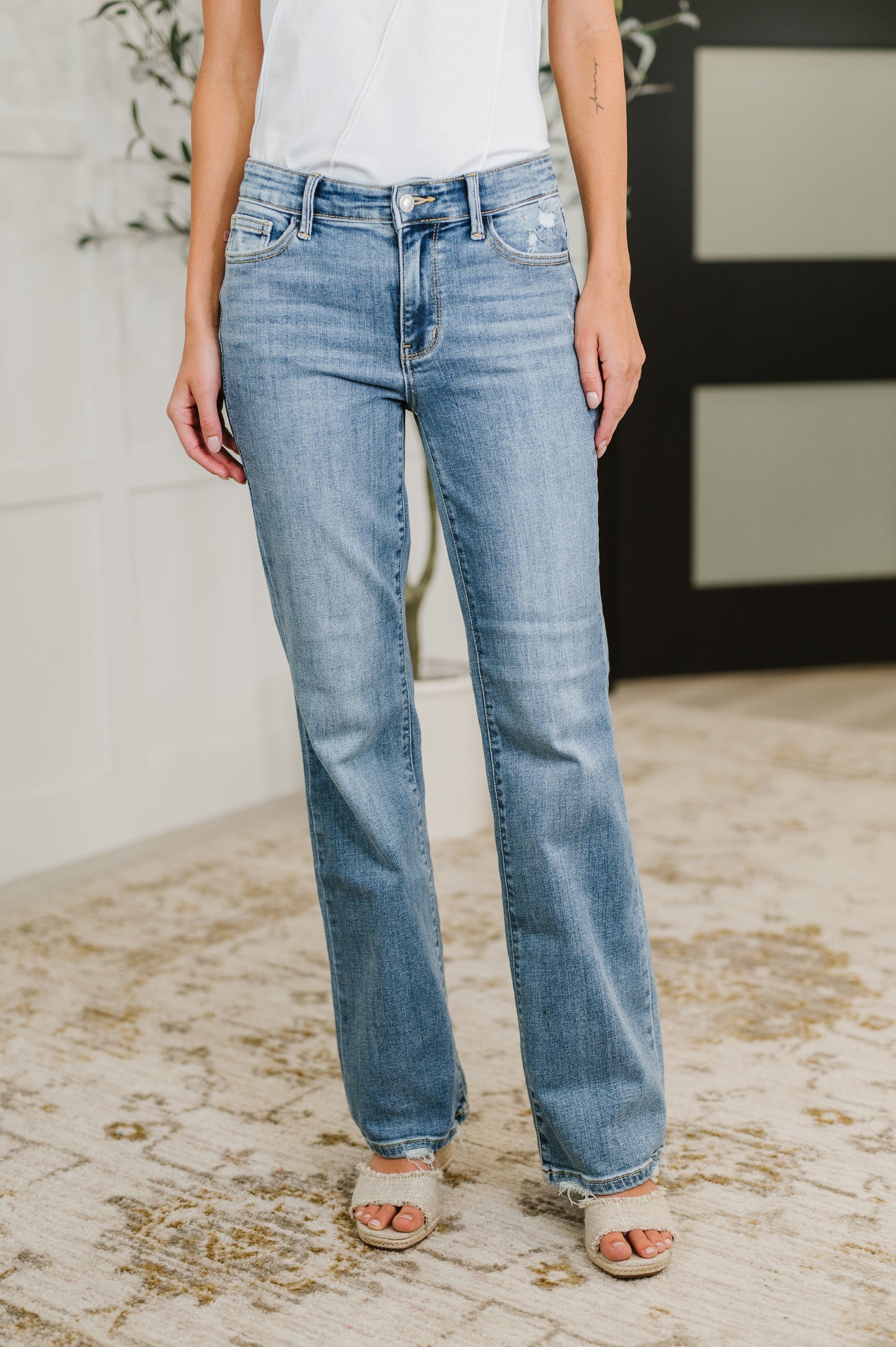 Judy Blue 32" Lorena Mid Rise Vintage Wash Bootcut Jeans