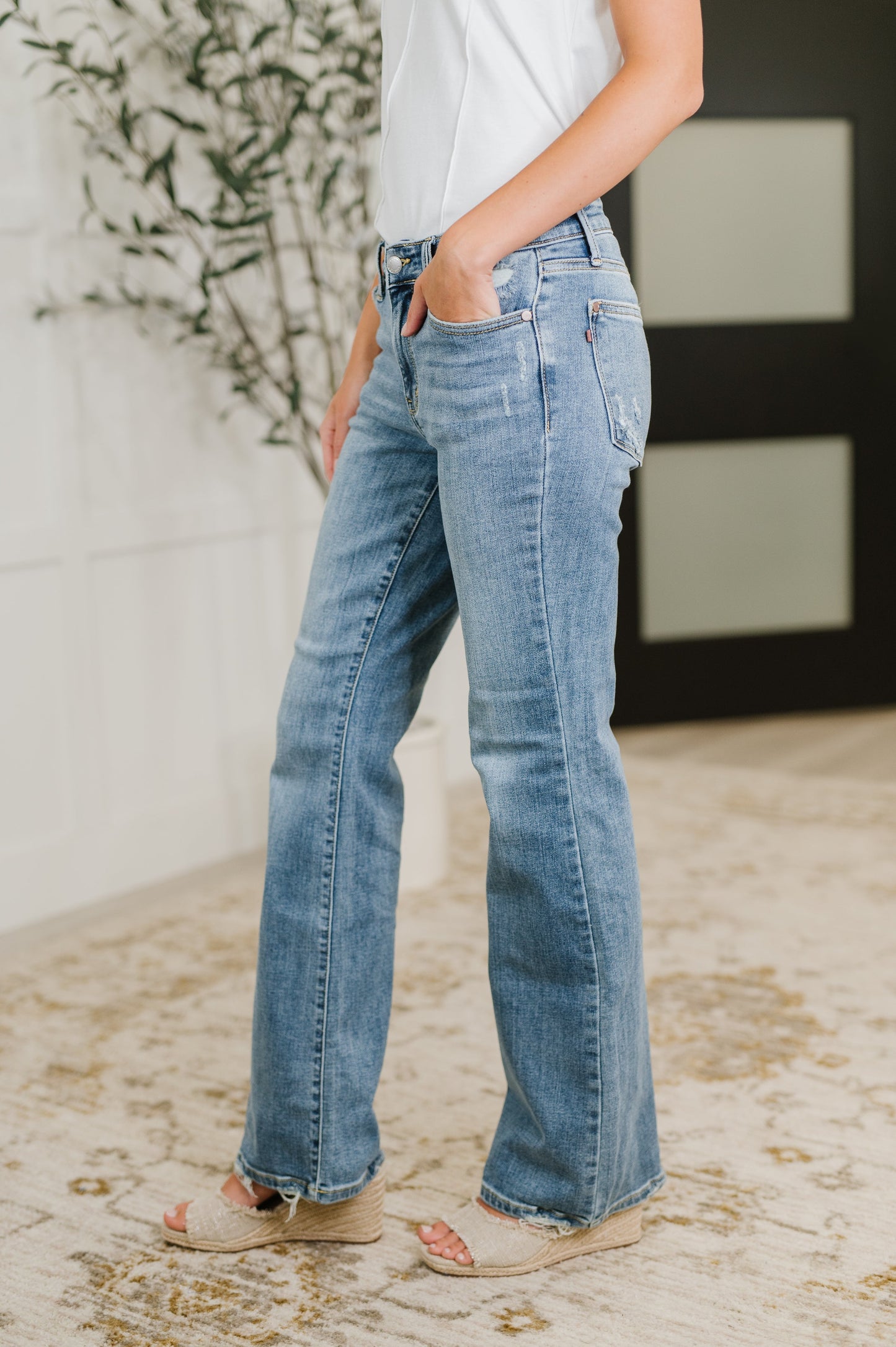Judy Blue 32" Lorena Mid Rise Vintage Wash Bootcut Jeans