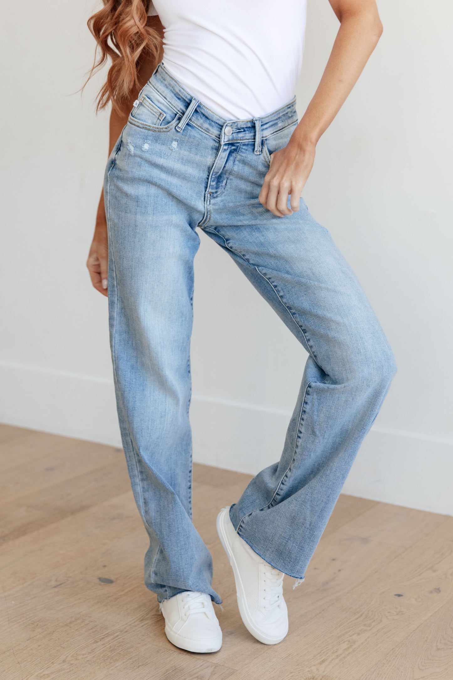 Judy Blue 33" Mildred High Rise V Front Waistband Straight Jeans