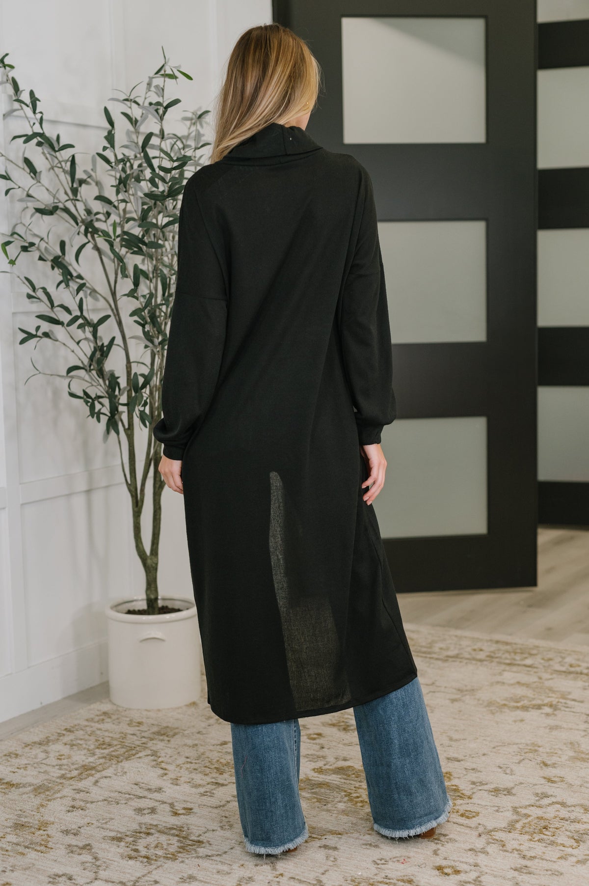 Travel City Scape Turtle Neck Tunic in Black