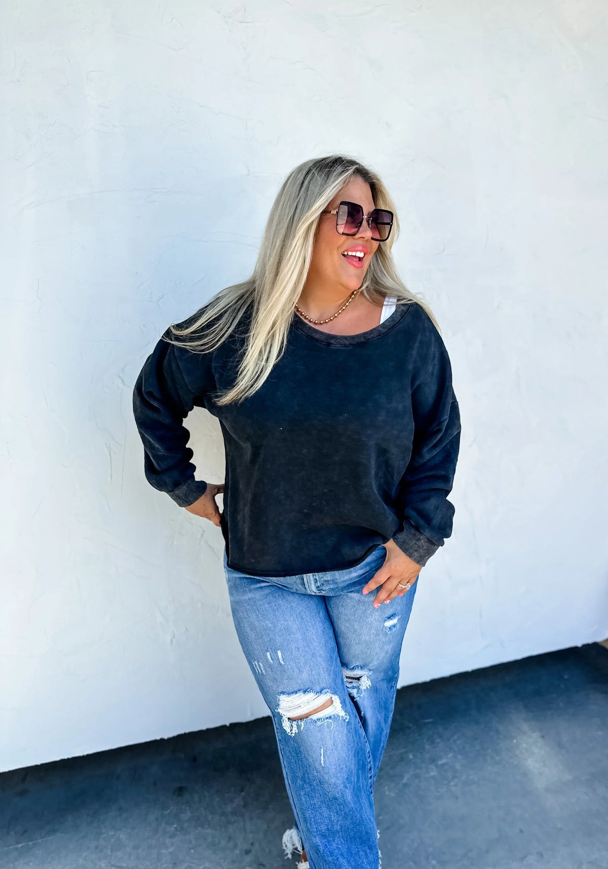 Kali Mineral Wash Sweatshirt In Vintage Pink