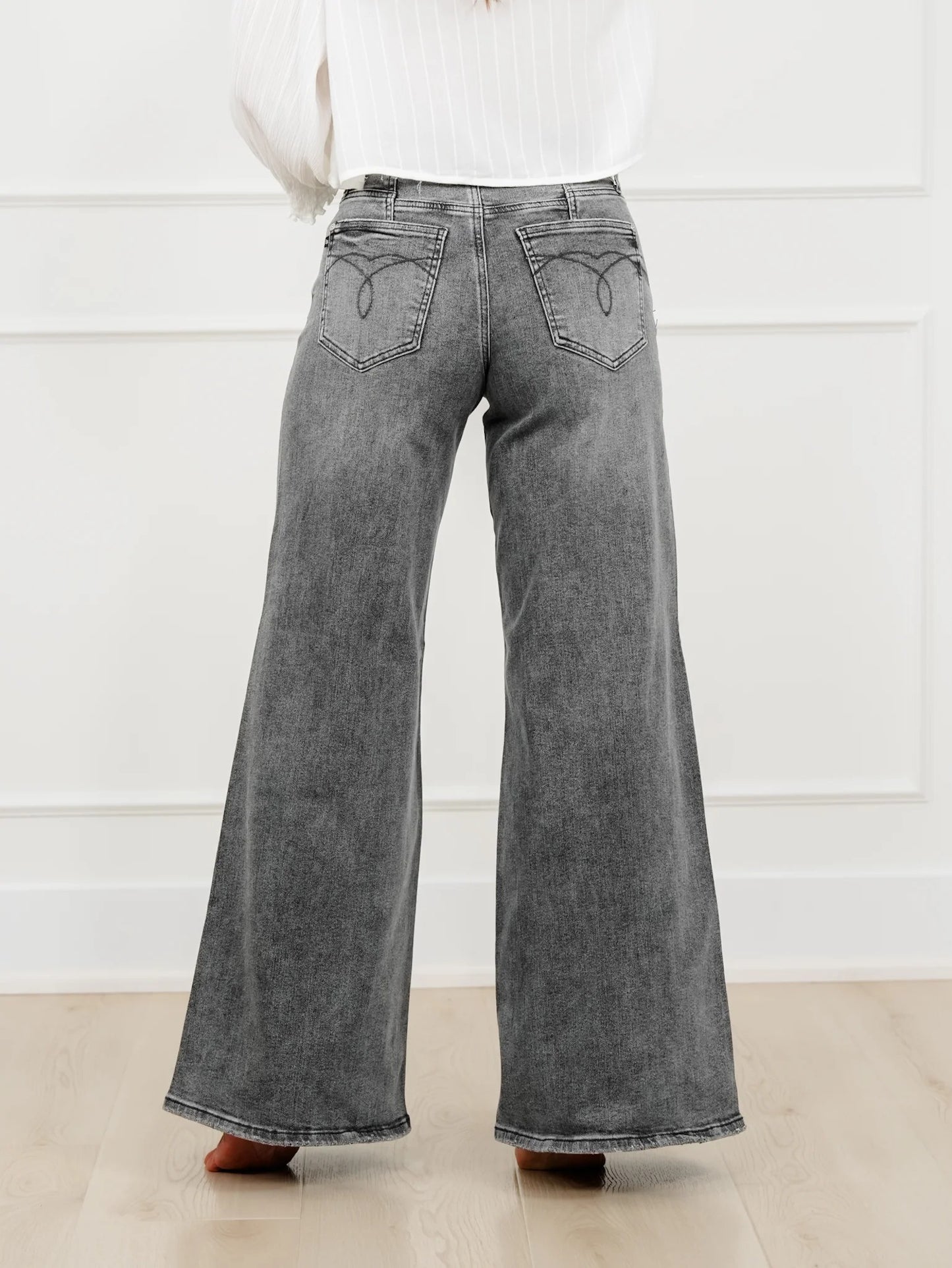 Judy Blue Mid Rise Palazzo Split Back Yoke in Gray